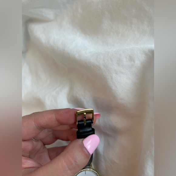 Authentic Michael Kors Watch - Picture 10 of 13